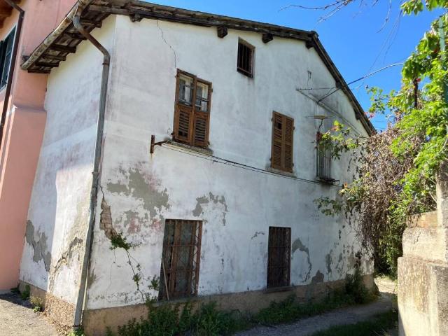 Villa Indipendente in vendita a Piemonte, Alessandria