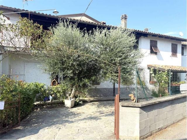 Villa Indipendente in vendita a Sant'Agata Fossili, Alessandria