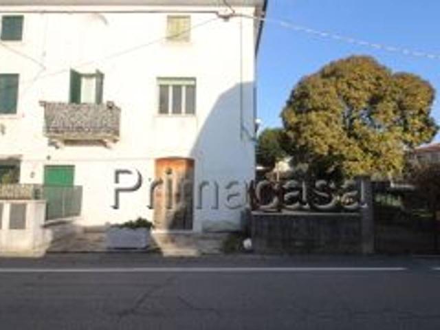 Villa Indipendente in vendita a Domegliara, Sant'ambrogio Di