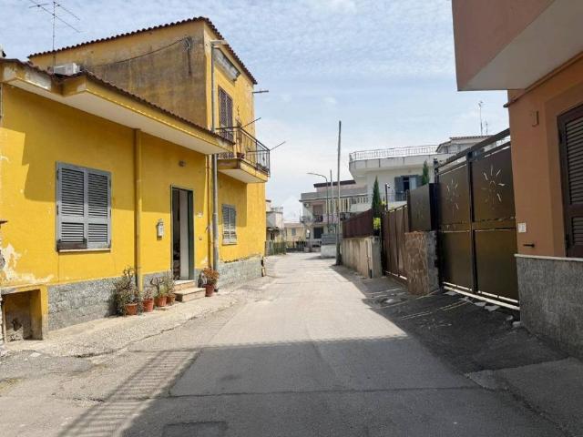 Villa Indipendente in vendita a Sant'anastasia, Campania