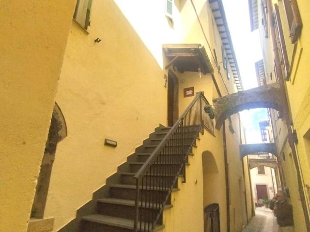 Villa Indipendente in vendita a Sant'anatolia Di Narco, Umbria