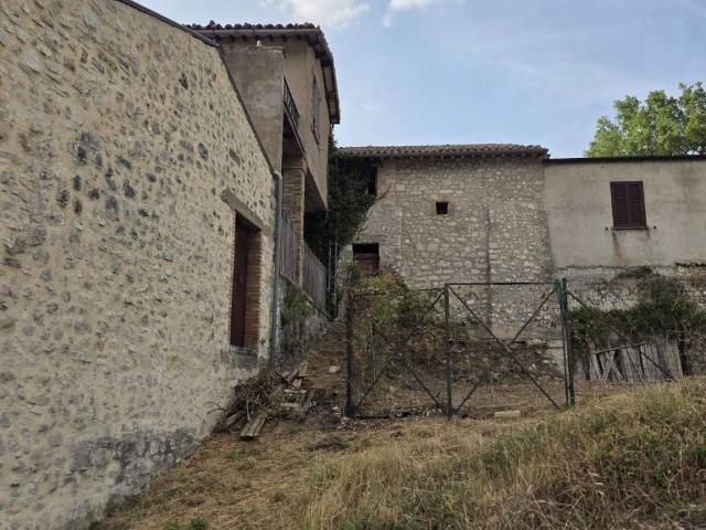 Villa Indipendente in vendita a Sant'anatolia Di Narco, Umbria