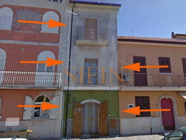 Villa Indipendente in vendita a Sant'angelo All'esca, Campania