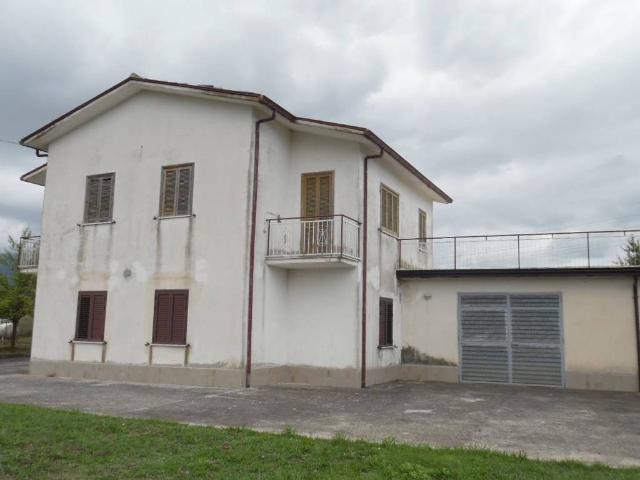 Villa Indipendente in vendita a Sant'angelo Dei Lombardi, Campania