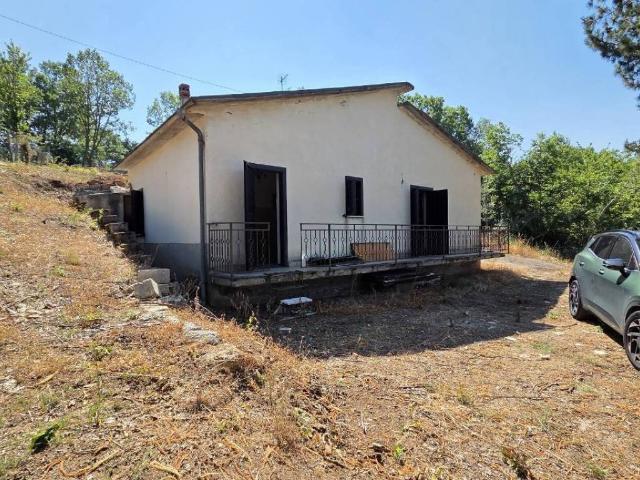 Villa Indipendente in vendita a Guardia Lombardi, Campania