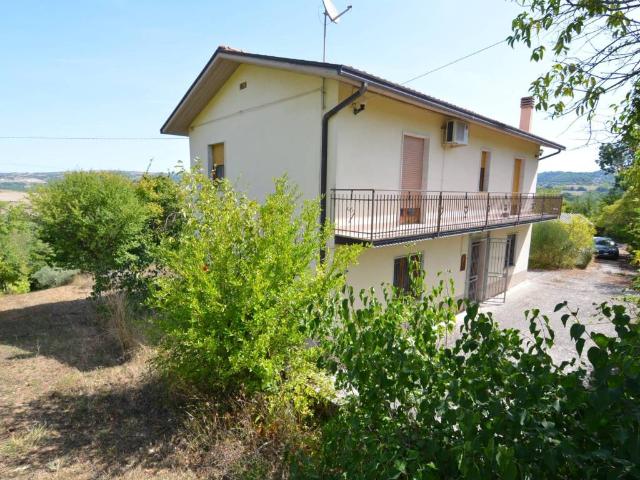 Villa Indipendente in vendita a Sant'angelo Dei Lombardi, Campania