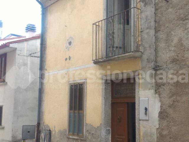 Villa Indipendente in vendita a Sant'Angelo del Pesco, Isernia