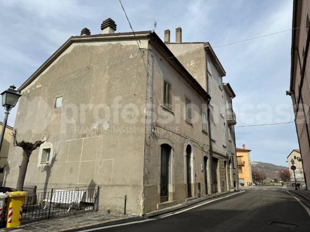 Villa Indipendente in vendita a Sant'angelo Del Pesco, Molise