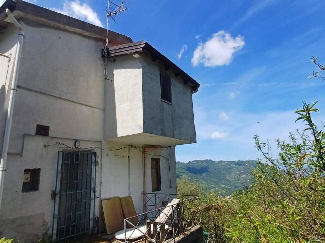 Villa Indipendente in vendita a San Silvestro, Sant'Angelo di Brolo