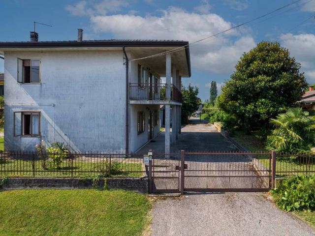 Villa Indipendente in vendita a Sant'angelo Di Piove, Veneto