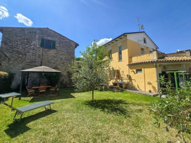 Villa Indipendente in vendita a Marche, Pesaro E Urbino