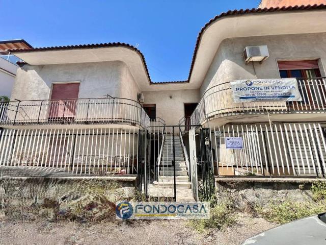 Villa Indipendente in vendita a Sant'antimo, Campania