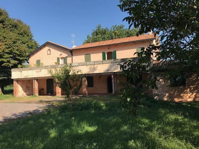 Villa Indipendente in vendita a Rimini, Reggio Emilia