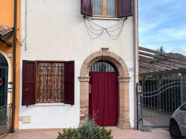 Villa Indipendente in vendita a Unione di comuni Valmarecchia, Santarcangelo Di