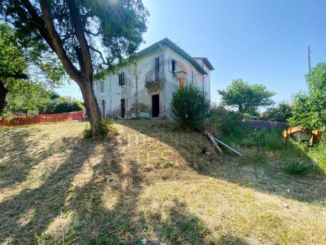 Villa Indipendente in vendita a Unione di comuni Valmarecchia, Santarcangelo Di