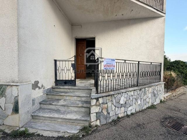 Villa Indipendente in vendita a Sant'Arcangelo Trimonte, Benevento