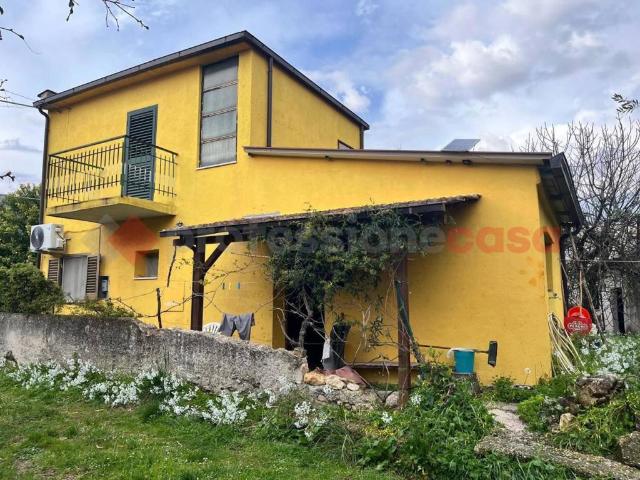 Villa Indipendente in vendita a Sant'elia Fiumerapido, Lazio