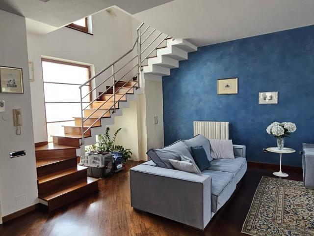 Villa Indipendente in vendita a Marche, Fermo