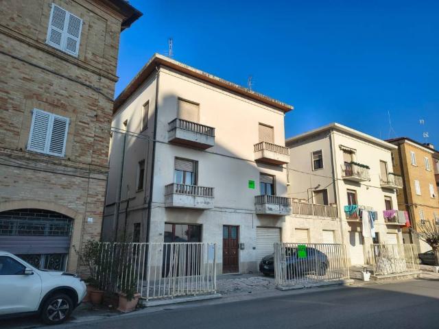 Villa Indipendente in vendita a Marche, Fermo