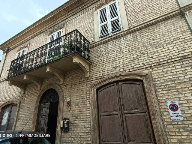 Villa Indipendente in vendita a Marche, Fermo