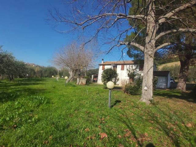 Villa Indipendente in vendita a Santa Caterina I, Marche
