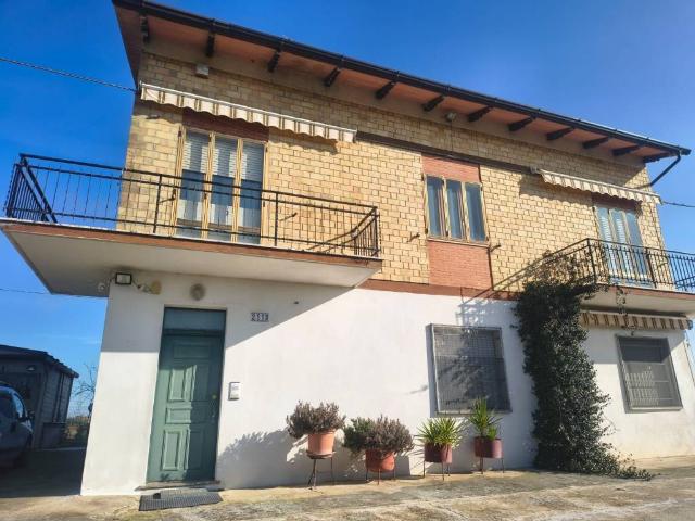Villa Indipendente in vendita a Marche, Fermo