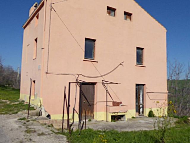 Villa Indipendente in vendita a Sant'eusanio Del Sangro, Abruzzo