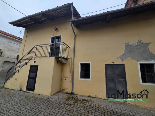 Villa Indipendente in vendita a Piemonte, Vercelli