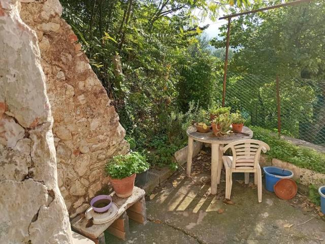 Villa Indipendente in vendita a Santi Cosma E Damiano, Lazio