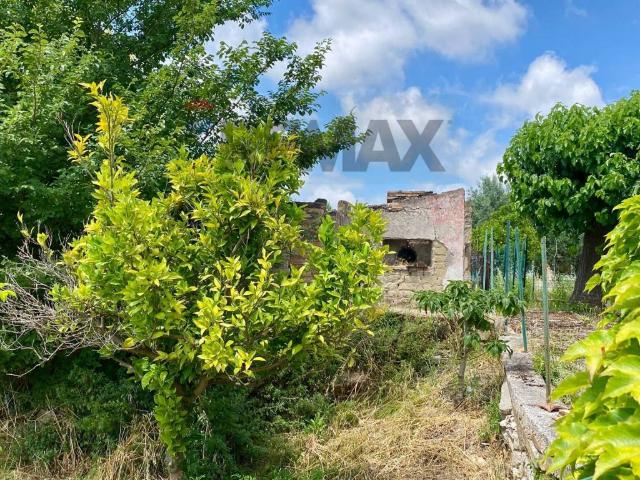 Villa Indipendente in vendita a Santi Cosma E Damiano, Lazio