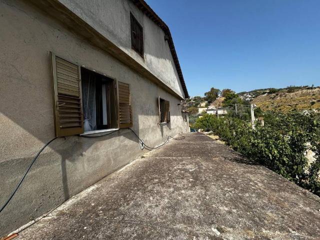 Villa Indipendente in vendita a Calabria, Reggio Calabria