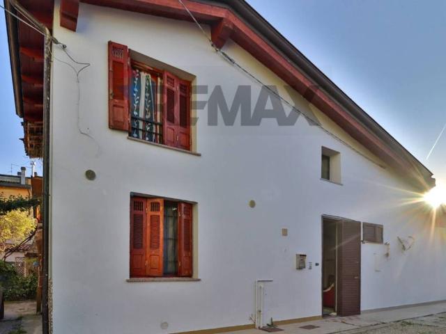 Villa Indipendente in vendita a Val d’Enza, Re
