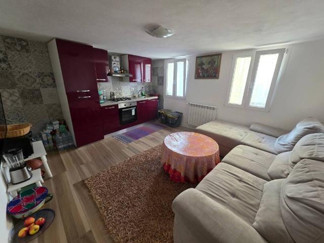 Villa Indipendente in vendita a Val d’Enza, Re