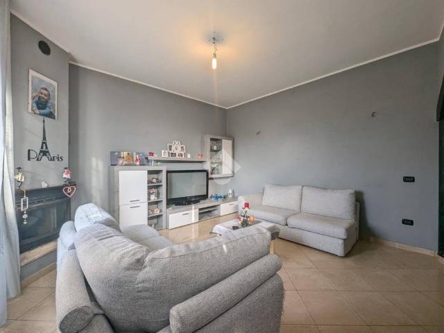 Villa Indipendente in vendita a Val d’Enza, Re