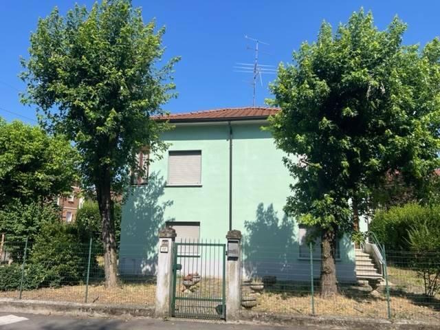 Villa Indipendente in vendita a Val d’Enza, Re