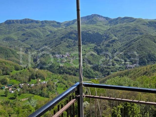 Villa Indipendente in vendita a Santo Stefano D'aveto, Liguria