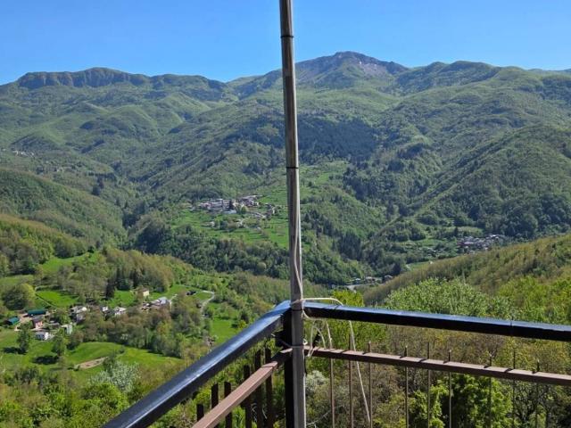 Villa Indipendente in vendita a Santo Stefano D'aveto, Liguria