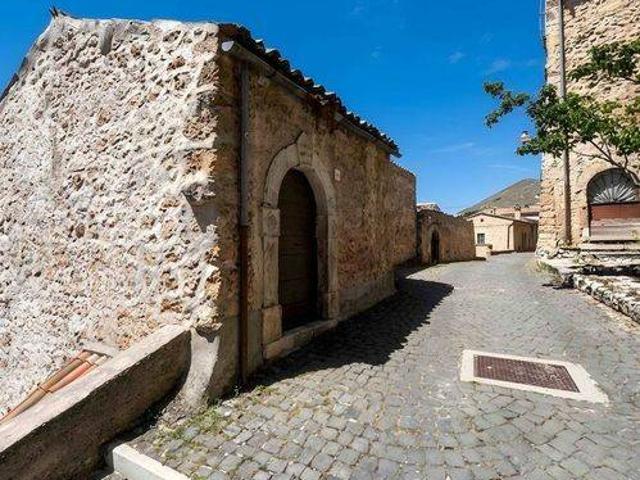 Villa Indipendente in vendita a Santo Stefano Di Sessanio, Abruzzo