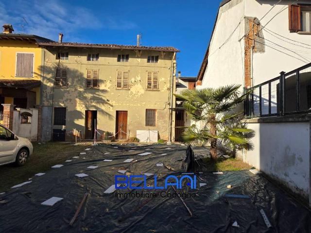 Villa Indipendente in vendita a Santo Stefano Lodigiano, Lombardia