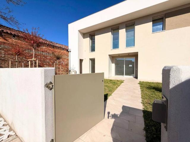 Villa Indipendente in vendita a San Stino di Livenza, Veneto