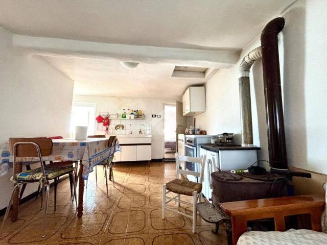Villa Indipendente in vendita a Sant'olcese, Liguria