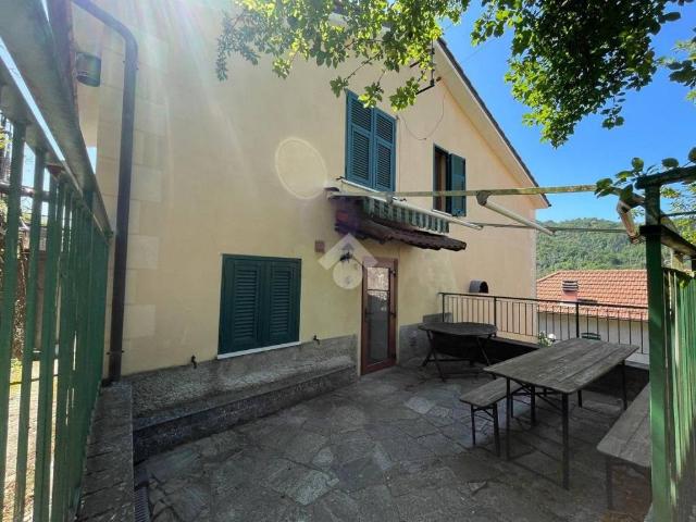 Villa Indipendente in vendita a Sant'olcese, Liguria