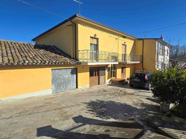 Villa Indipendente in vendita a Unione dei Comuni della Val Vibrata, Sant'omero