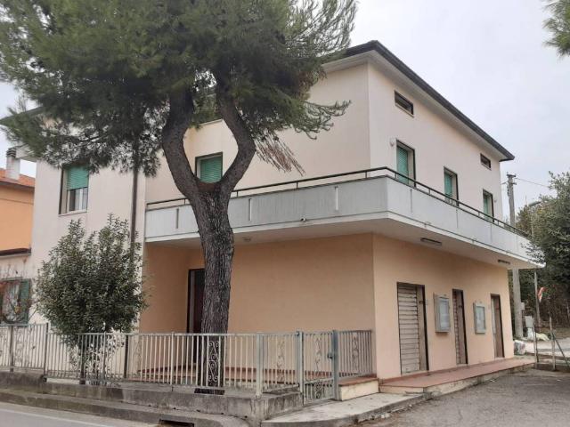 Villa Indipendente in vendita a Unione dei Comuni della Val Vibrata, Sant'omero