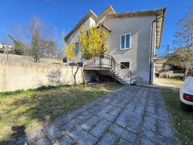 Villa Indipendente in vendita a Unione dei Comuni della Val Vibrata, Sant'omero