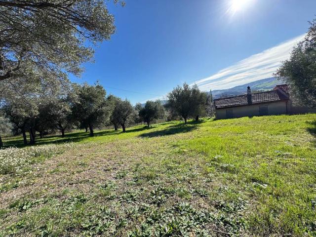 Villa Indipendente in vendita a Unione dei Comuni della Val Vibrata, Sant'omero