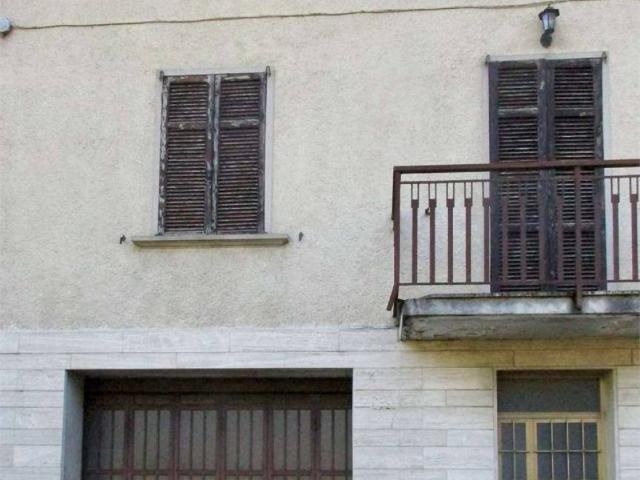 Villa Indipendente in vendita a Sant'omobono Imagna, Lombardia
