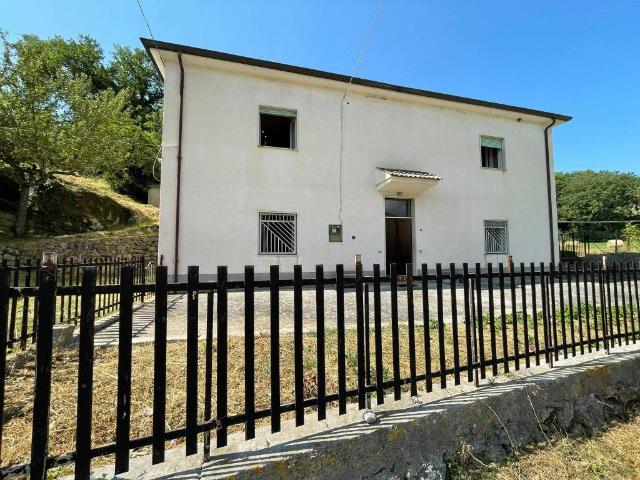 Villa Indipendente in vendita a Santopadre, Lazio