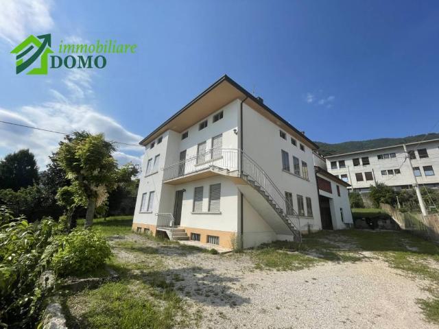 Villa Indipendente in vendita a Santorso, Veneto