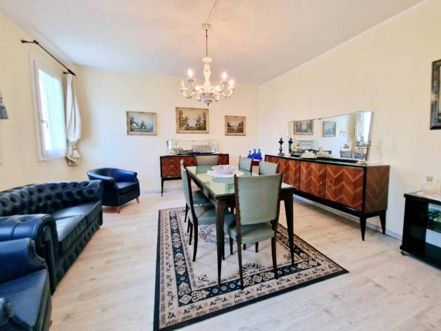 Villa Indipendente in vendita a Sant'urbano, Veneto